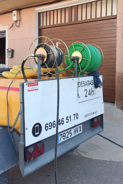 Desatasco en vivienda de Hellín